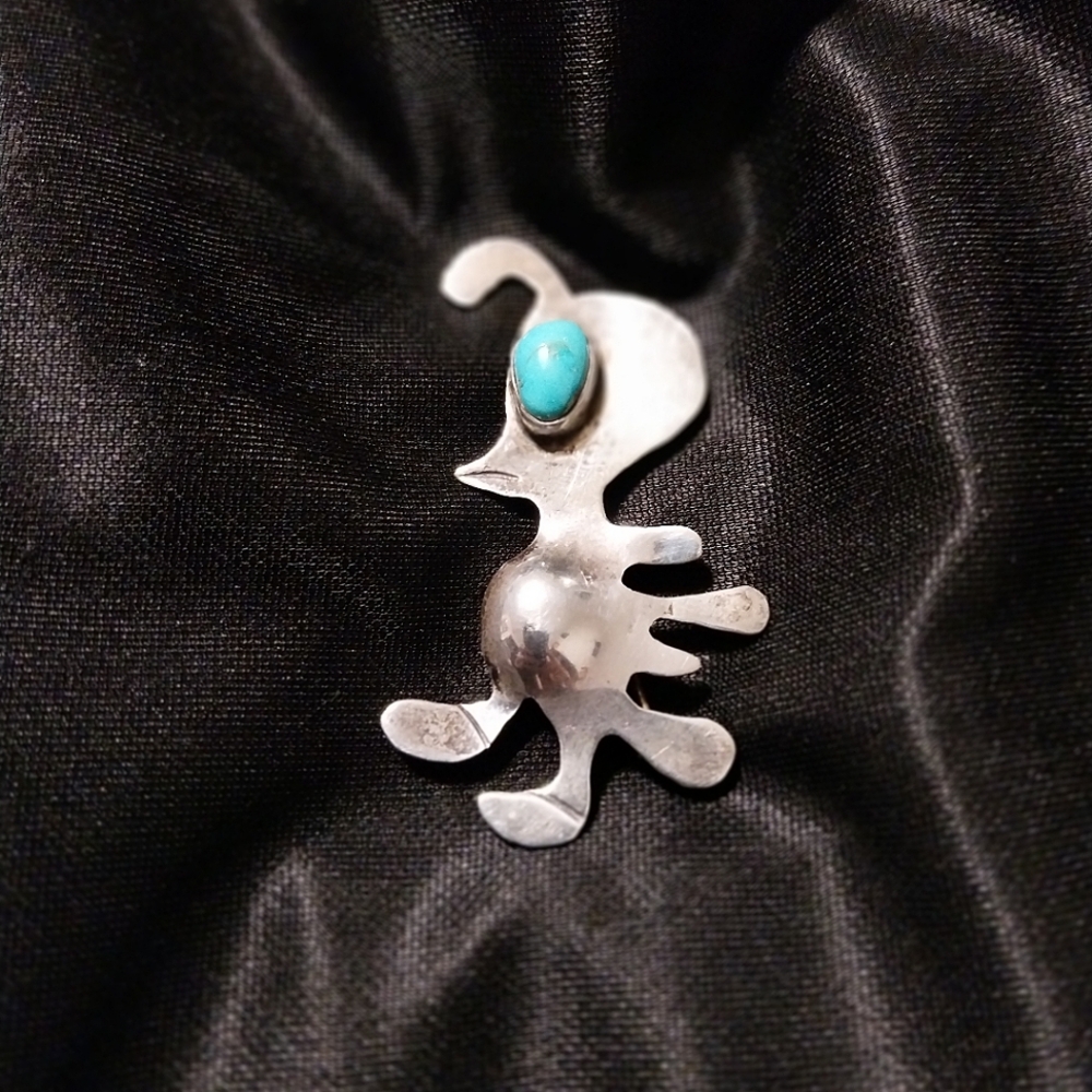 Sterling Silver Native Pin - Picture 4 of 7